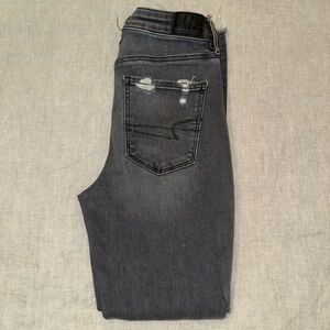 AMERICAN EAGLE - distressed skinny jeans